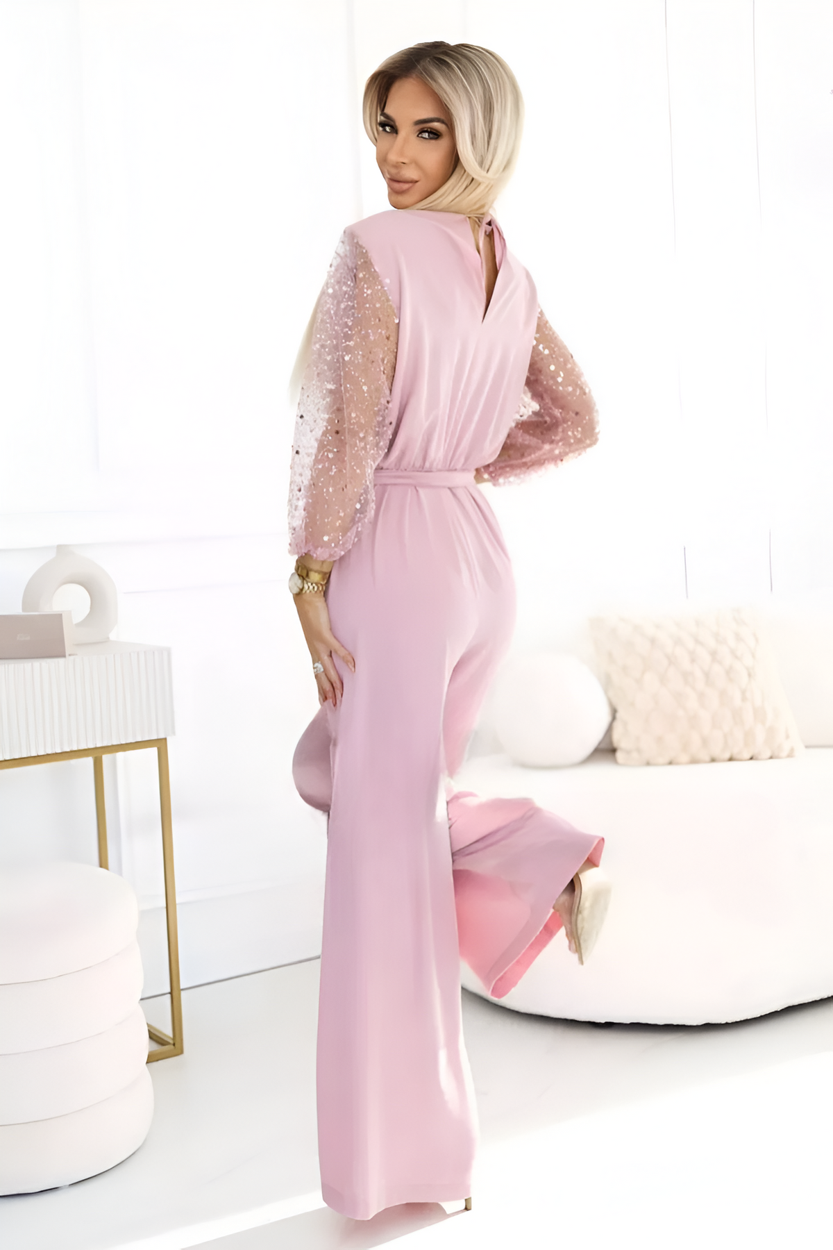 NIVIA | Jumpsuit met V-hals en Glitters op de Mouwen