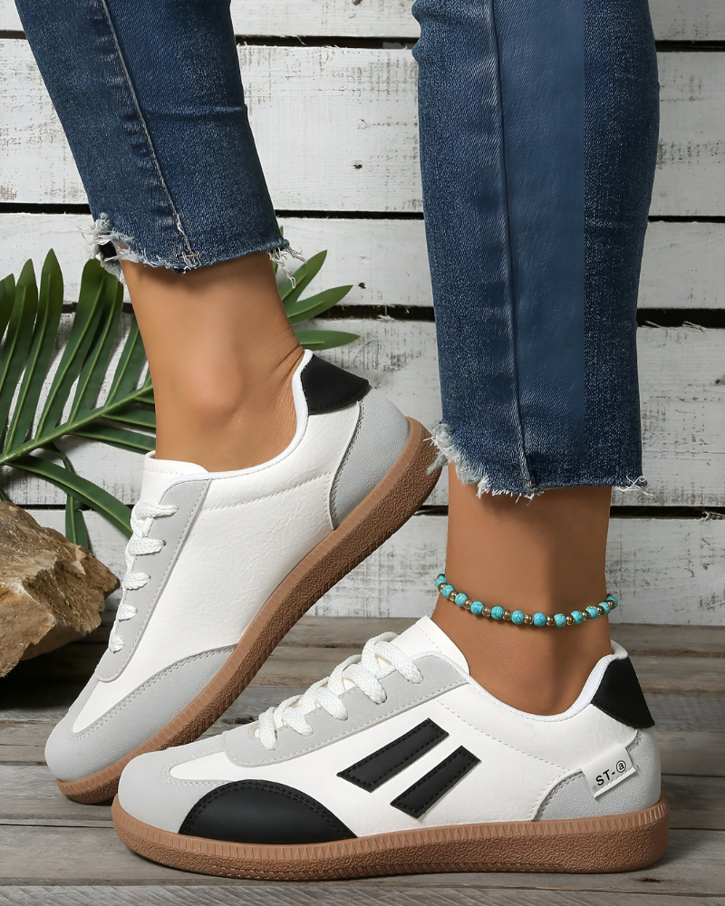 STRIDIA | Orthopädische Komfortschuhe – Halt und Stil für Ihre Füße