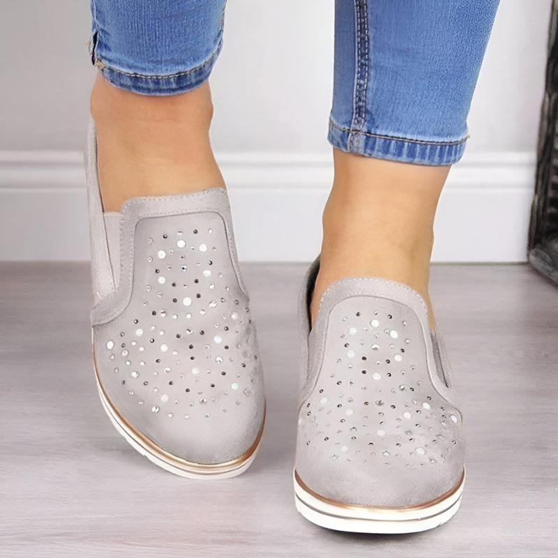Lisa™ | Orthopädische Loafer mit Keilabsatz und Strasssteinen