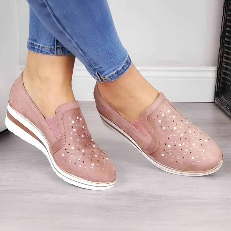 Lisa™ | Orthopädische Loafer mit Keilabsatz und Strasssteinen