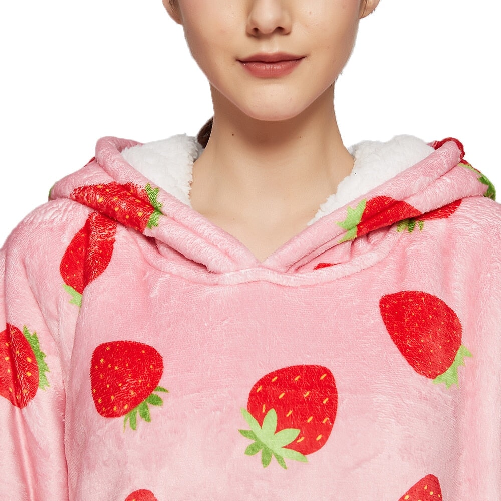 🍓🩷 STRAWBERRY BLANKET HOODIE