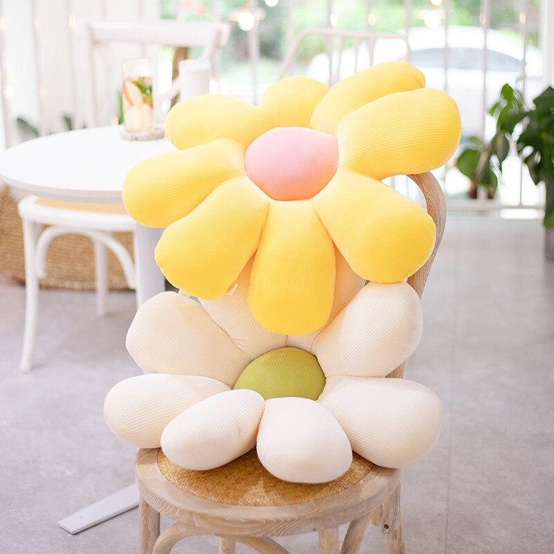🌼🩷 PASTEL DAISY CUSHION