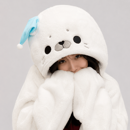 🦭🤍 FLUFFY WHITE SEAL HOODED BLANKET CAPE