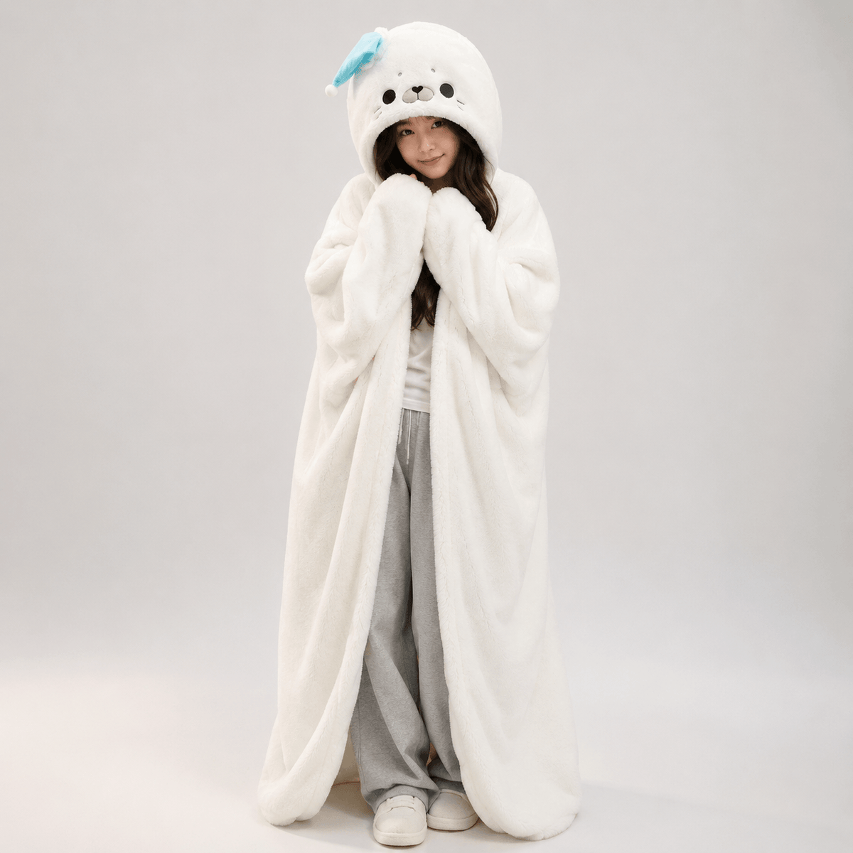 🦭🤍 FLUFFY WHITE SEAL HOODED BLANKET CAPE
